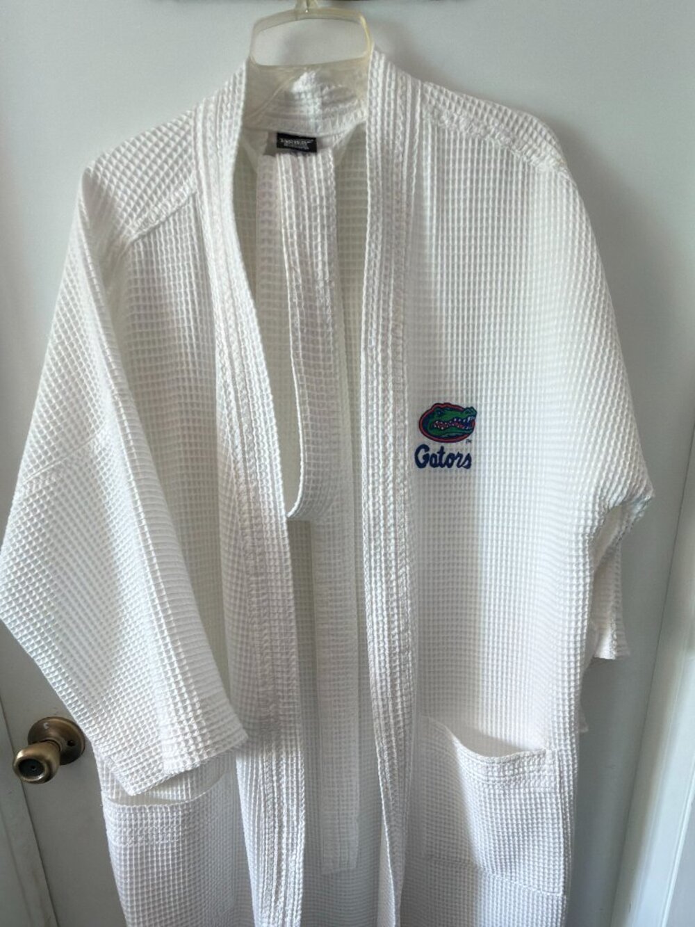 Devant Long Robe Florida Gators One Size White with Gator Logo